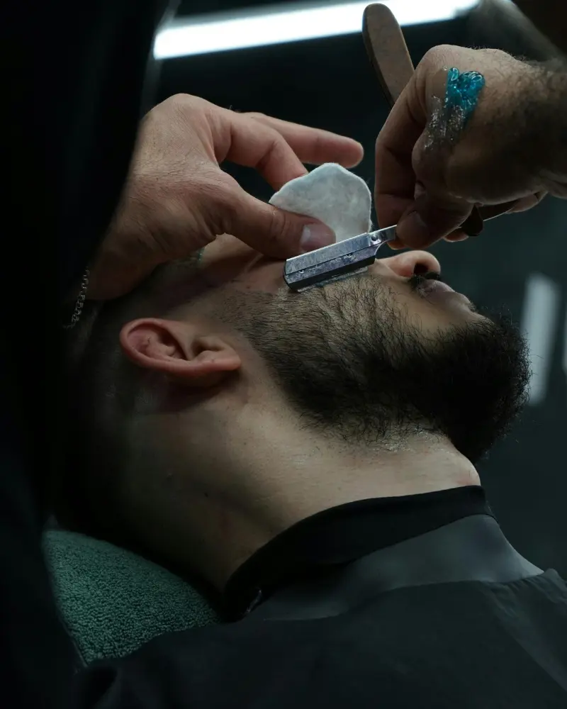 Traditional straight razor shave service in Sioux Falls SD